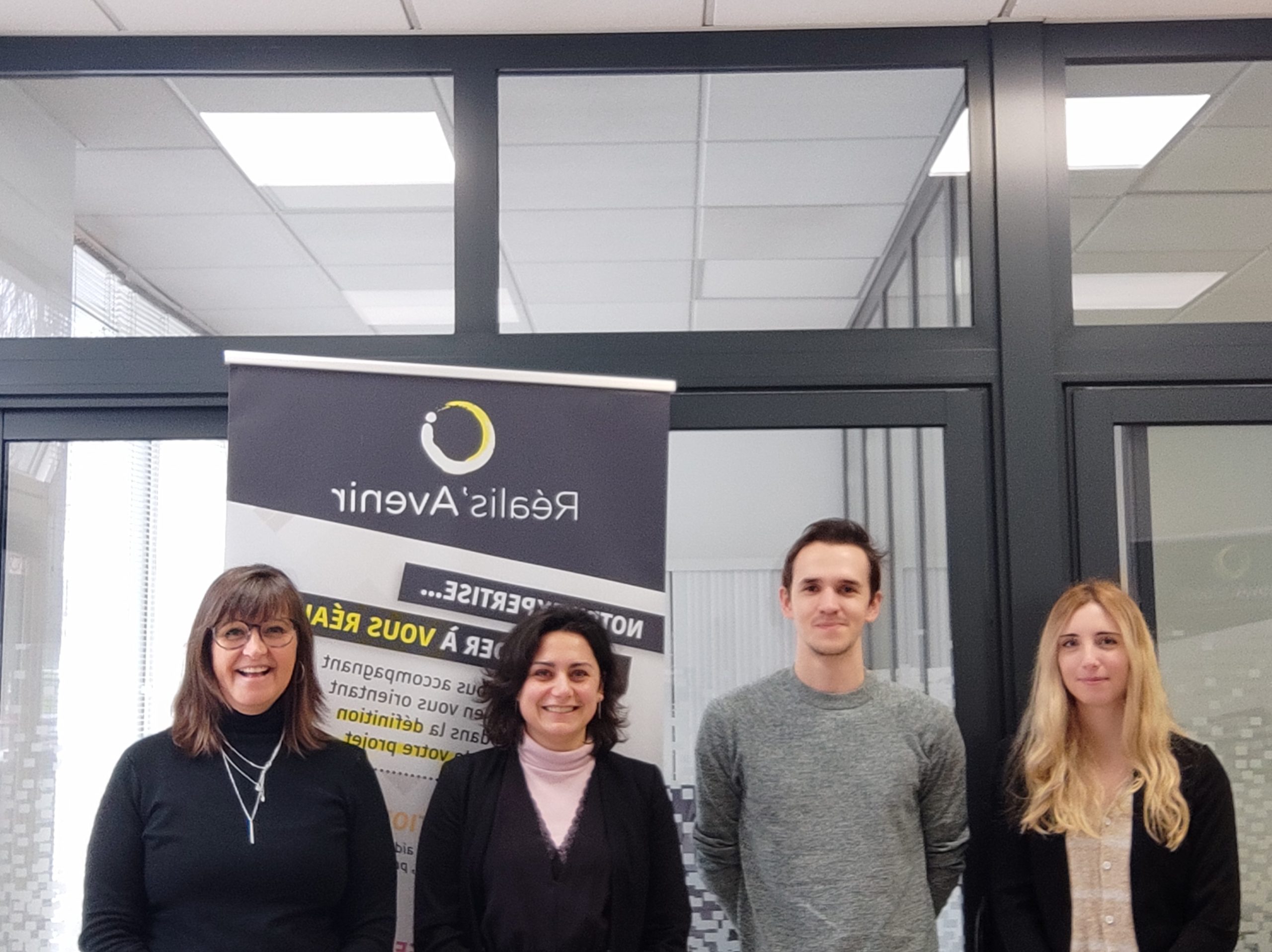 Equipe Realis'avenir photo groupe scaled
